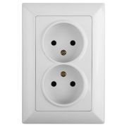 Розетка Intro Solo 4-204-01 без заземления двойная 2х2P 16А-250В IP20 СУ белый