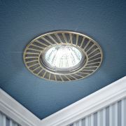 ST6 GD/SS Светильник ЭРА штампованный MR16,12V/220V, 50W сатин серебро/золото (100/2800)