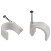 Скоба пластиковая ЭРА NO-224-578 крепежная круглая 22 мм белая (50 шт/уп)