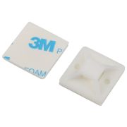 Площадка самоклеящаяся ЭРА NO-225-303 30х30 мм белая под хомуты шириной до 9.0 мм 50 шт