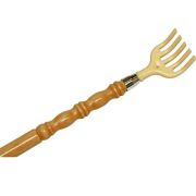 Чесалка для спины деревянная 48см